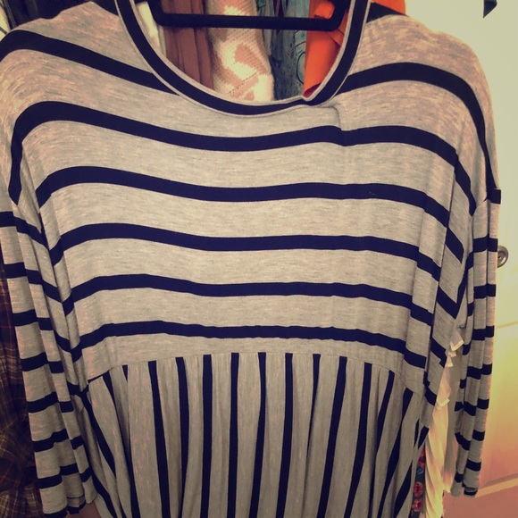 Dress Striped - Picture 1 of 1